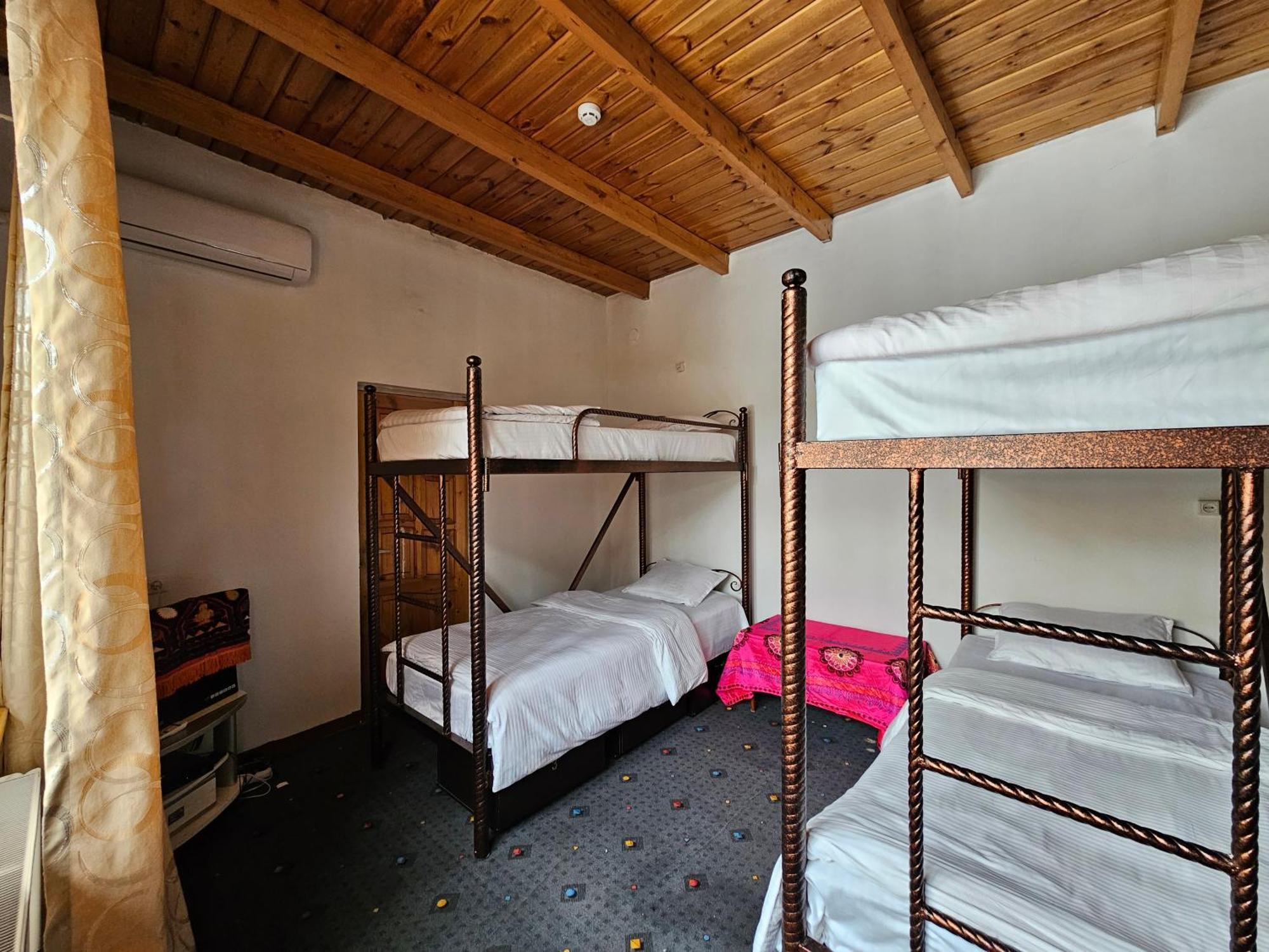 Sim-Sim Hostel & Backpackers Samarkand Exterior photo