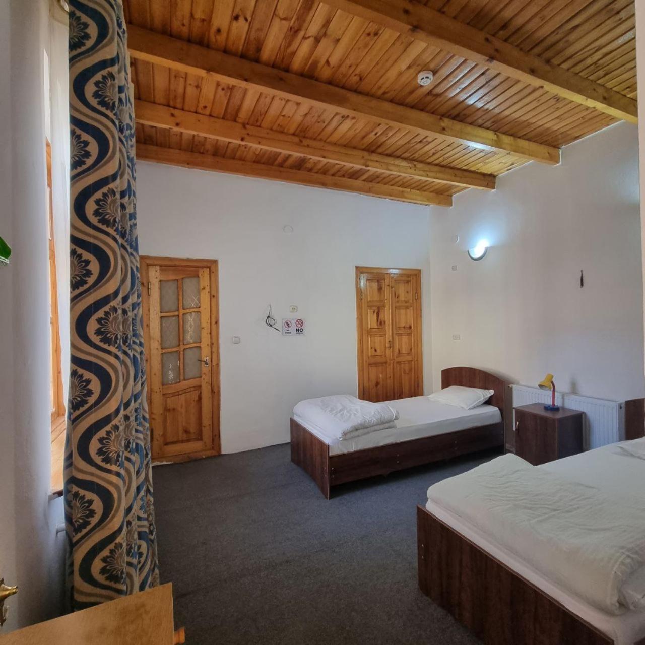 Sim-Sim Hostel & Backpackers Samarkand Exterior photo